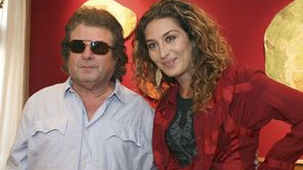 El cantaor Enrique Morente junto a su hija Estrella, una de las mejores voces femeninas del flamenco. Foto archivo GTRES