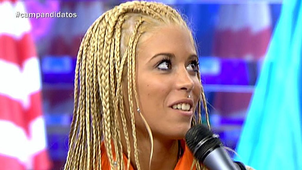 Los scouts visitan 'Sálvame' antes de emprender su camino al campamento