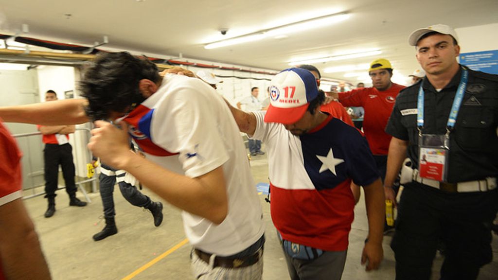 Decenas de detenidos chilenos por destrozar el Media Center de Maracaná