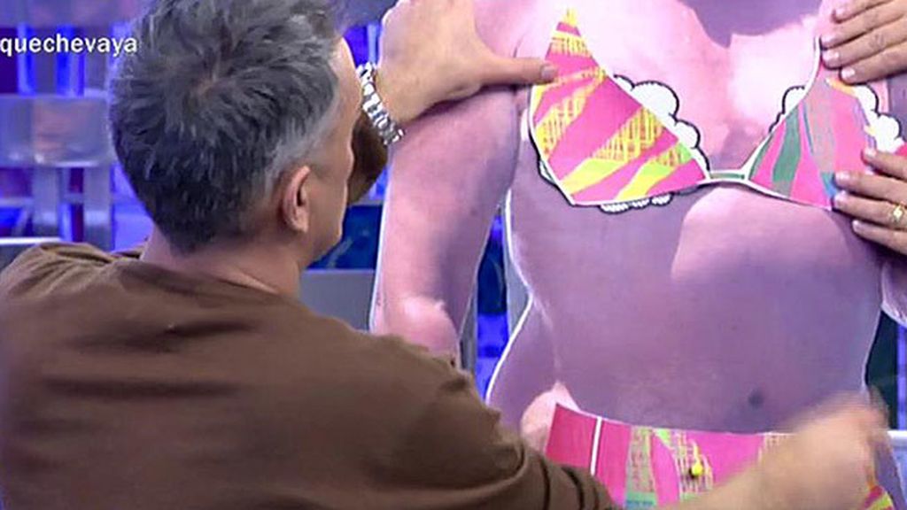 'Sálvame' propone bikinis a la colaboradora por si participa en 'Supervivientes'