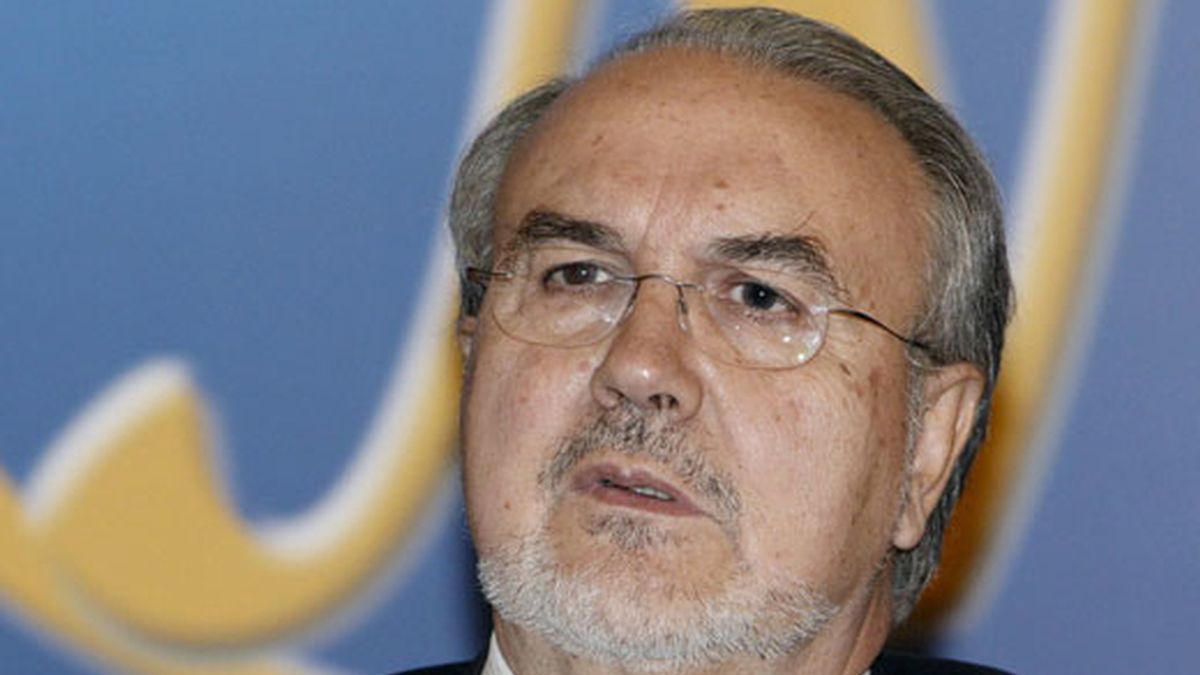 El vicepresidente segundo del Gobierno y ministro de Esconomía y Hacienda, Pedro Solbes, durante el Fórum Nueva Economía. Foto: EFE El vicepresidente segundo del Gobierno y ministro de Esconomía y Hacienda, Pedro Solbes, durante el Fórum Nueva Economía. Foto: EFE