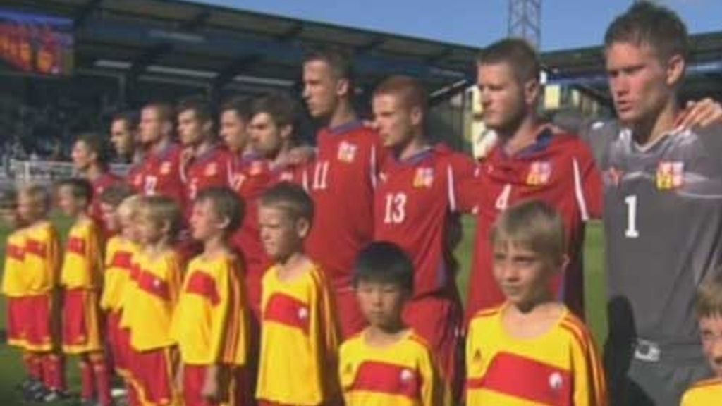 Los checos escuchan su himno