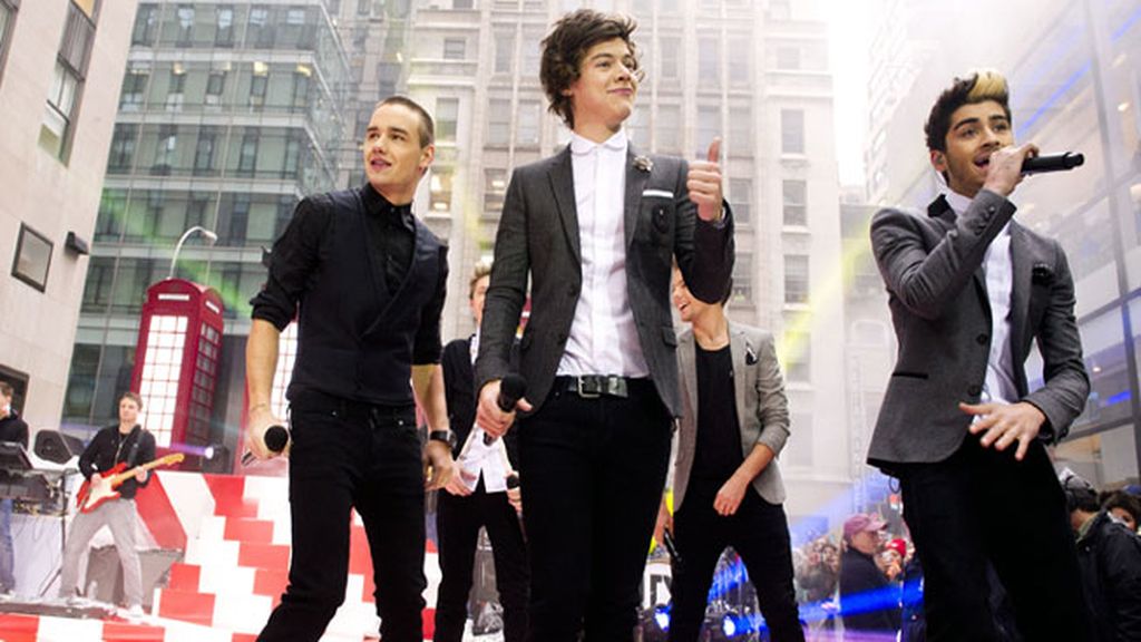 One Direction actúa en pleno Nueva York