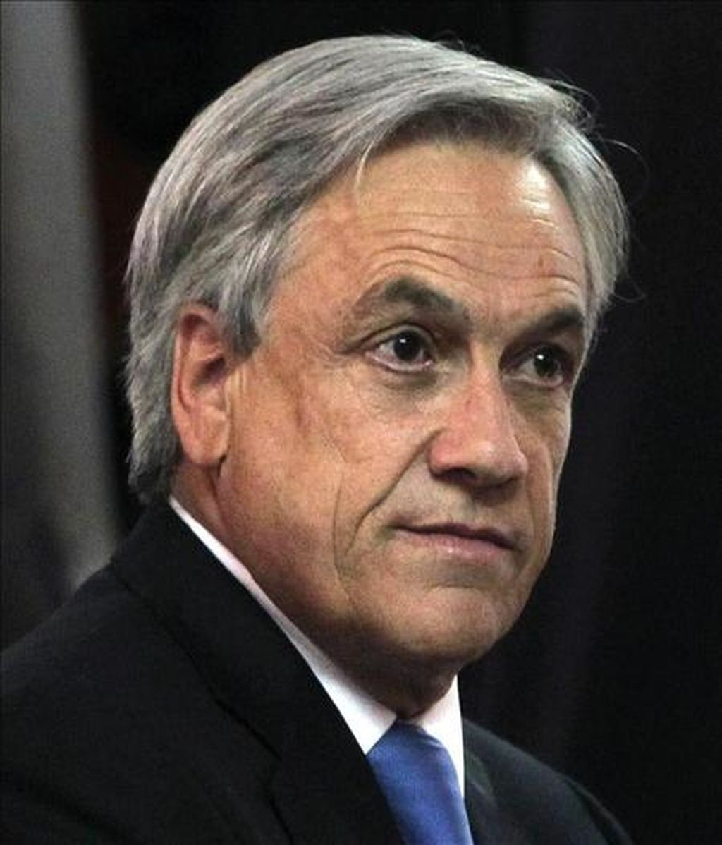 El presidente de Chile, Sebastián Piñera, llegará a Quito con un mensaje de solidaridad y apoyo a Correa, a quien acompañará este lunes en el tradicional cambio de guardia en el Palacio presidencial de Carondelet, en el centro colonial de la capital. EFE/Archivo El presidente de Chile, Sebastián Piñera, llegará a Quito con un mensaje de solidaridad y apoyo a Correa, a quien acompañará este lunes en el tradicional cambio de guardia en el Palacio presidencial de Carondelet, en el centro colonial de la capital. EFE/Archivo