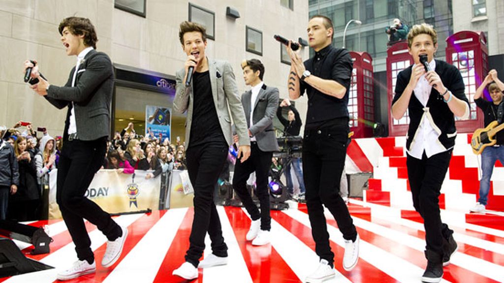One Direction actúa en pleno Nueva York