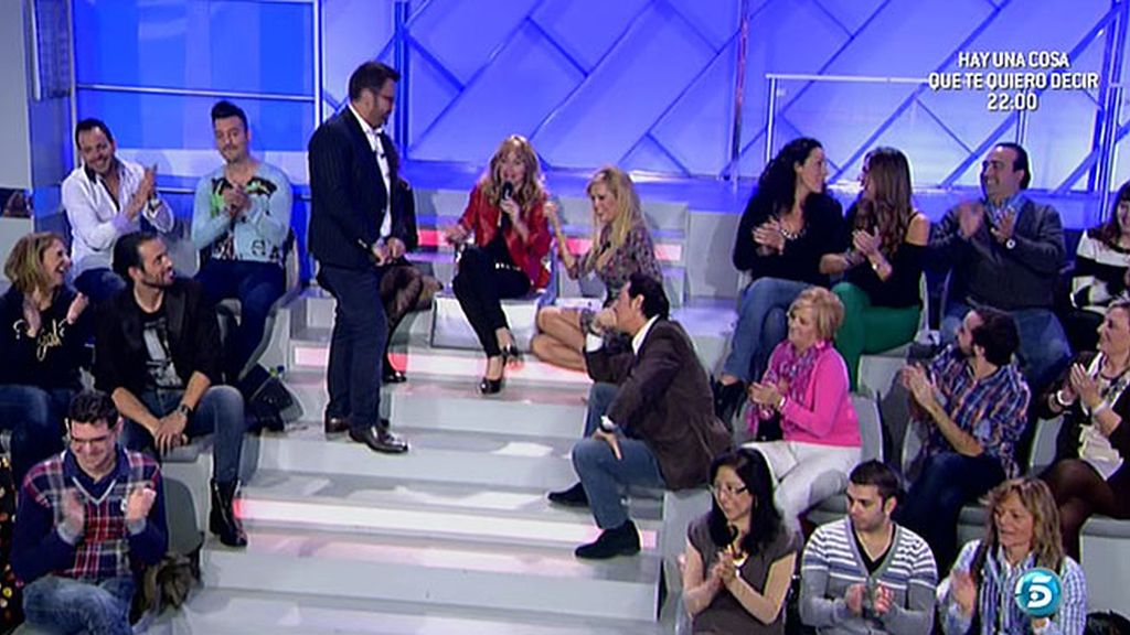 Jorge Javier entrevista a Pipi y Miriam en 'Mujeres y hombres' y propone un polígrafo a Miriam