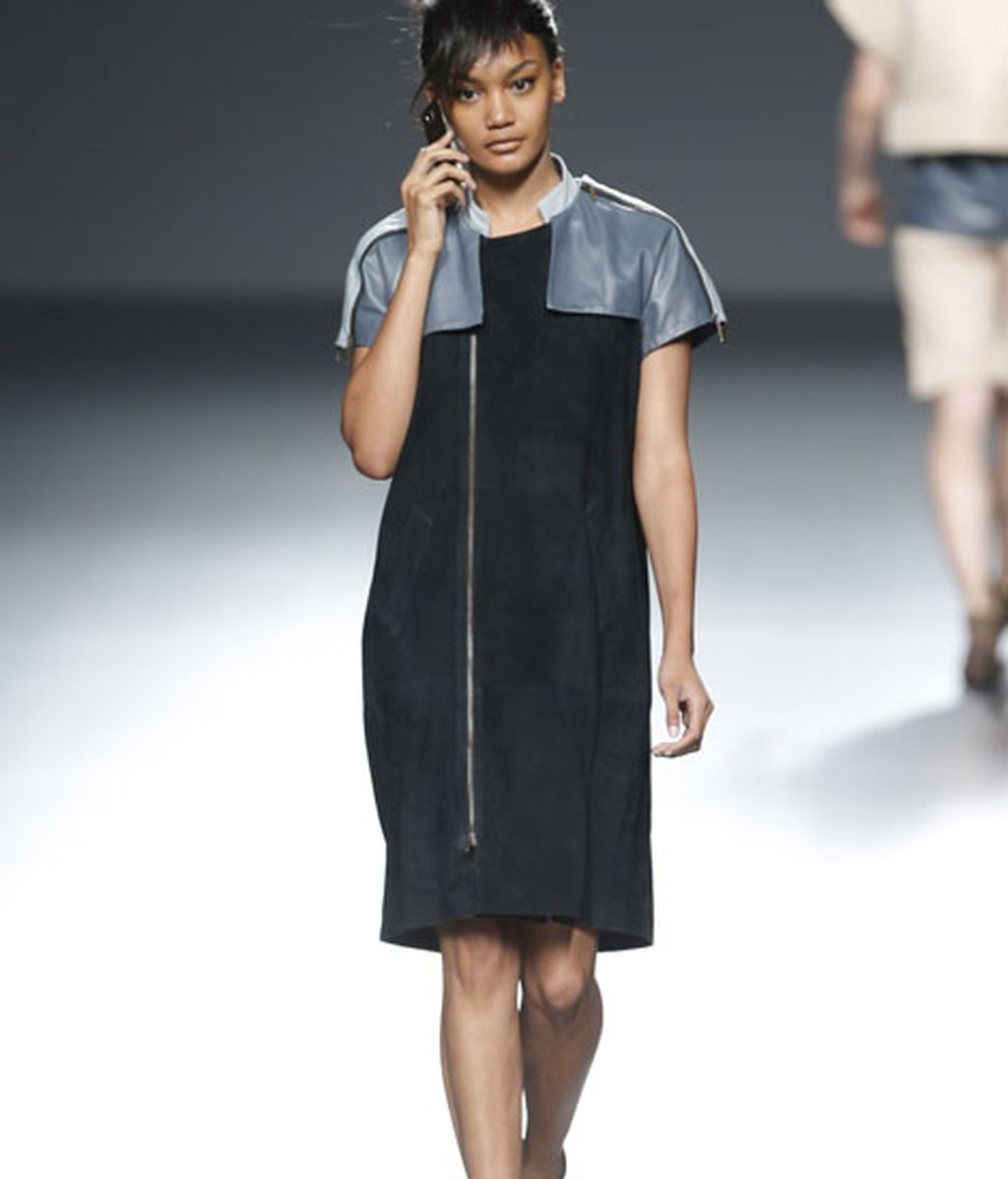 Rojos brillantes y colores de la tierra