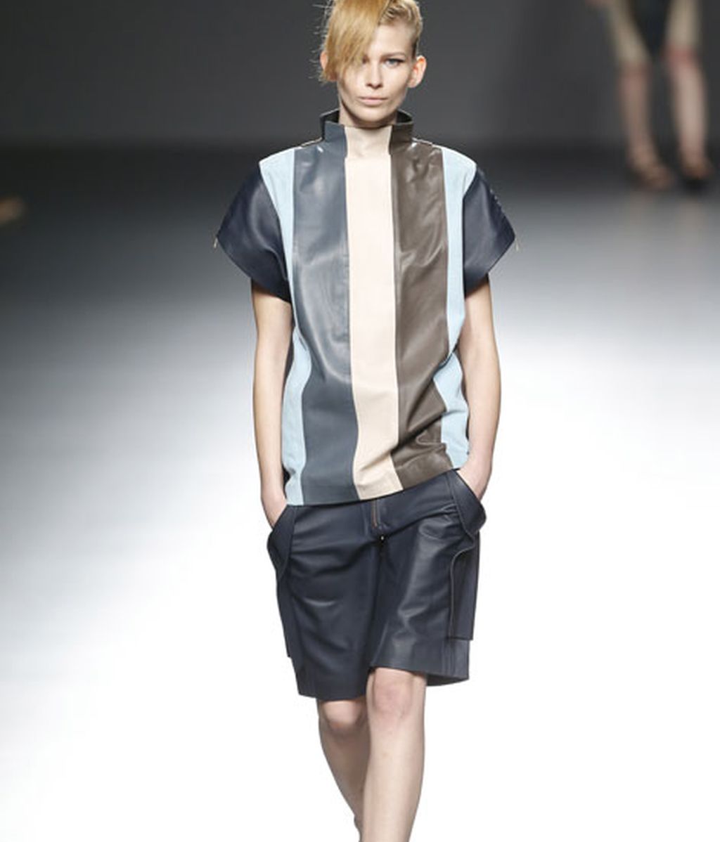 Rojos brillantes y colores de la tierra