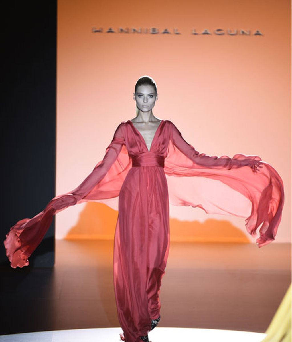 Tejidos livianos y colorido primaveral