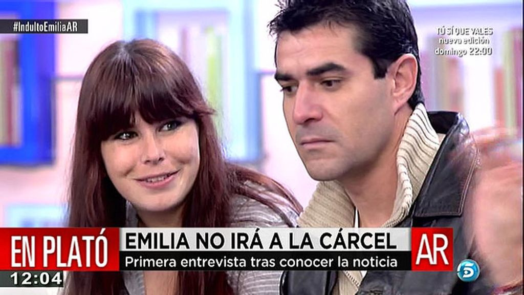 Emilia compró comida y pañales para sus hijas con una tarjeta que no era suya