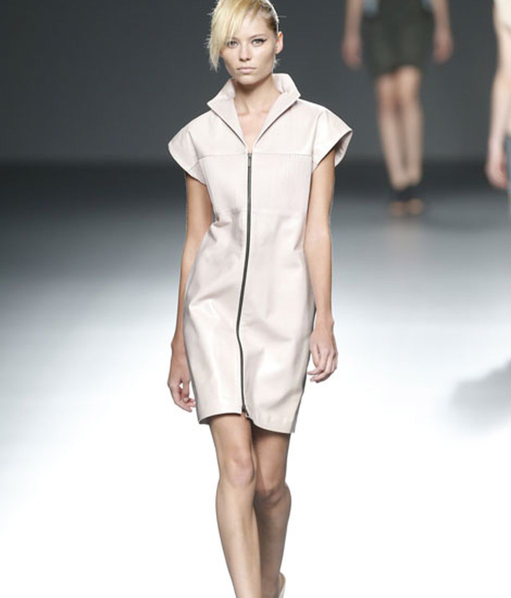 Rojos brillantes y colores de la tierra