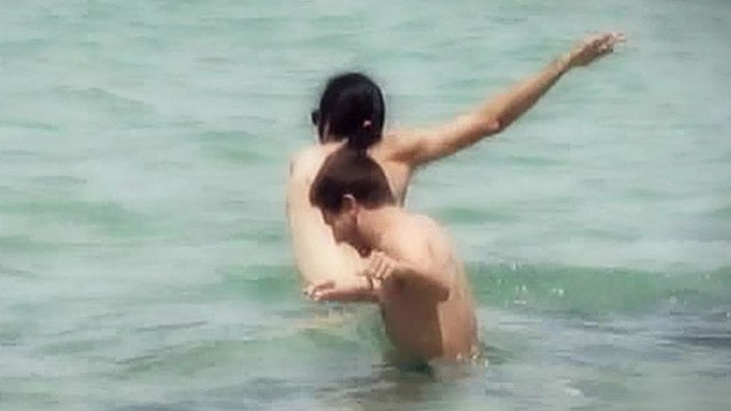 'La Nancy rubia' se da un chapuzón