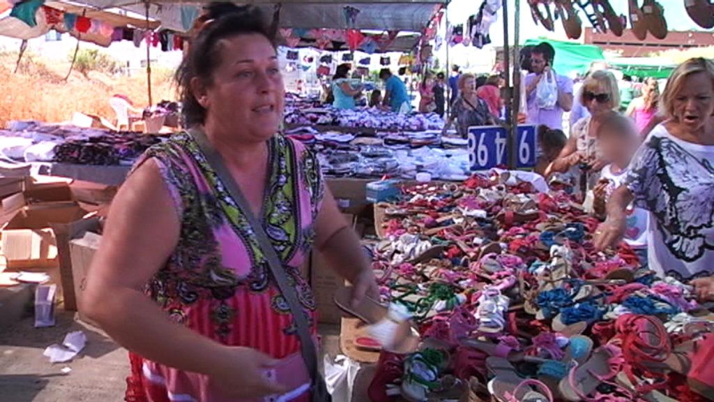 Así viven los vecinos de la calle Gonzalo de Berceo, en Huelva