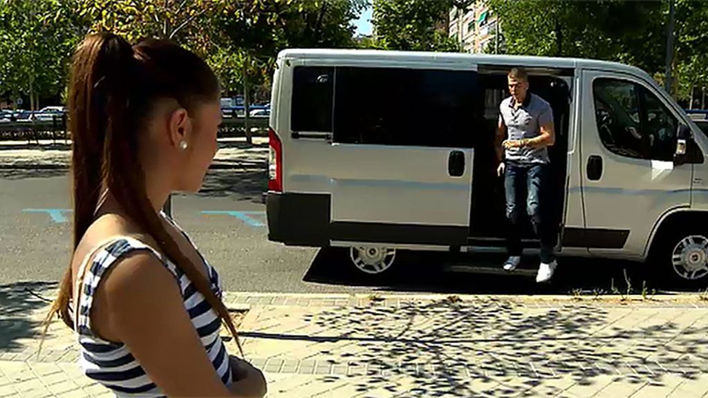 A Labrador le gustan las chicas con garra
