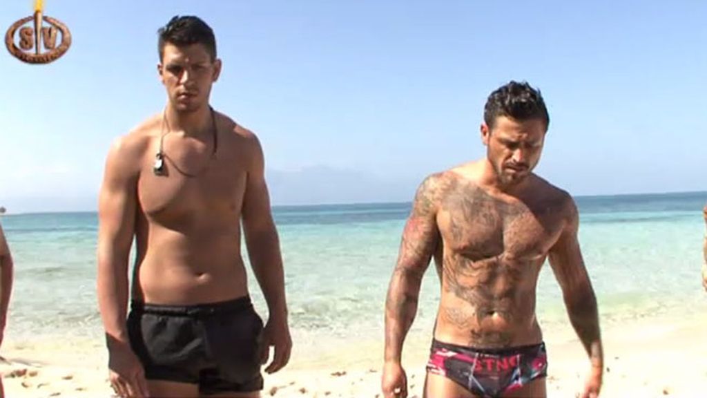 Haga sol o haga frío, los 'bonitos' presumen de cuerpos