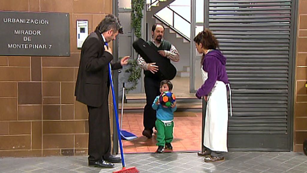 Berta quiere salvar su matrimonio y secuestra a Toñín