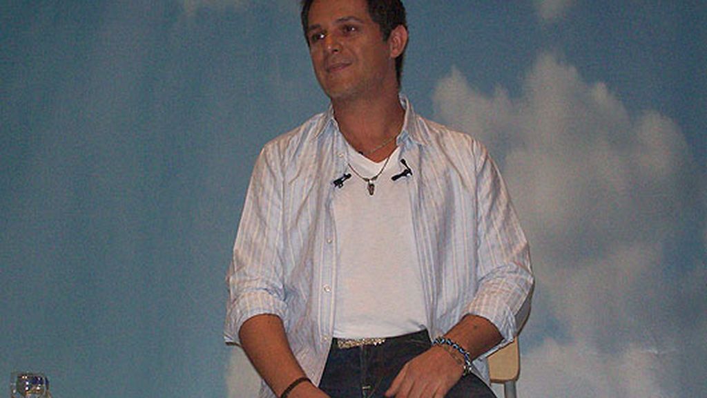 Alejandro Sanz regresa con 'Paraíso  Express'