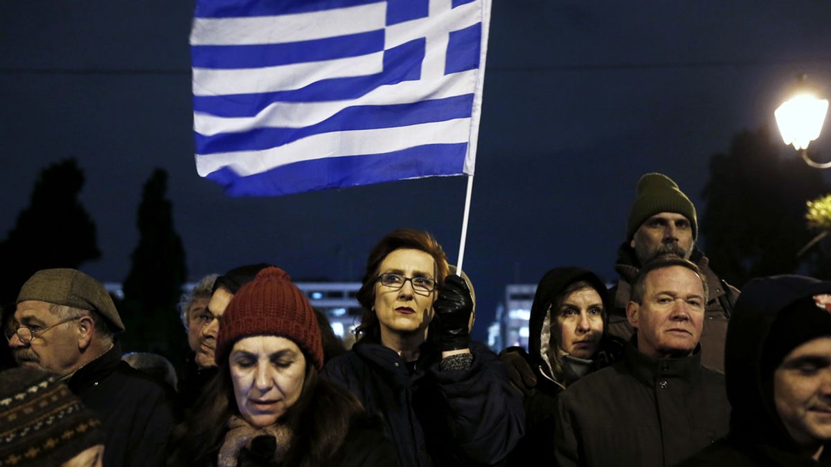 Miles de griegos salen a la calle para apoyar al Gobierno de Tsipras en sus negociaciones con la UE