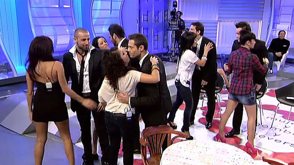 Los solteros de oro compiten por el trono