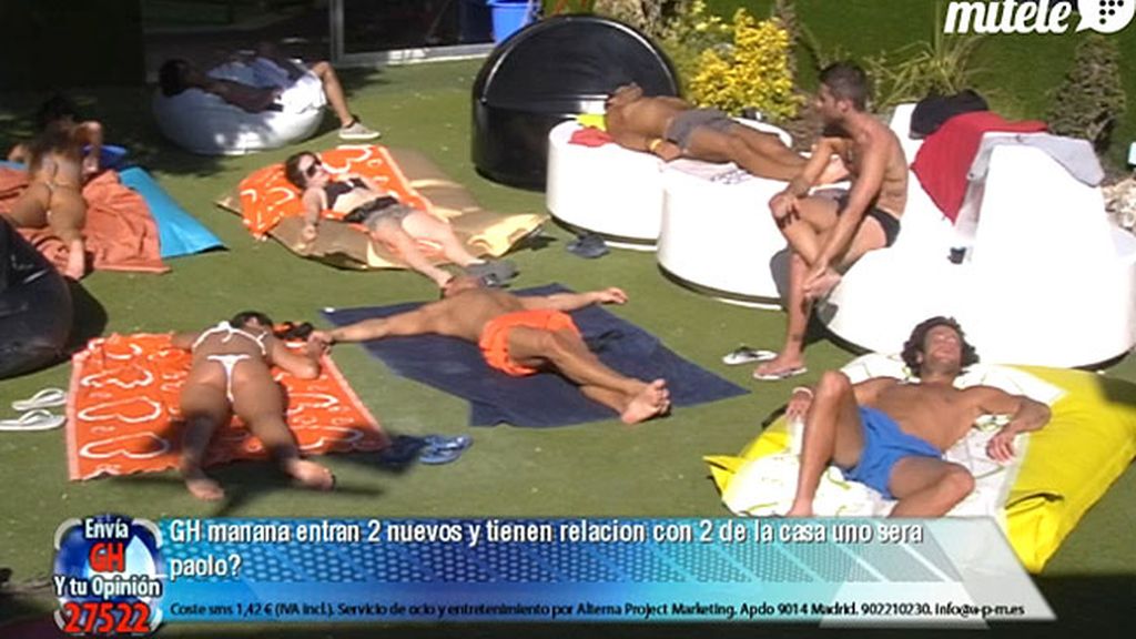 Ellos y ellas, locos por estar bronceados Ellos y ellas, locos por estar bronceados