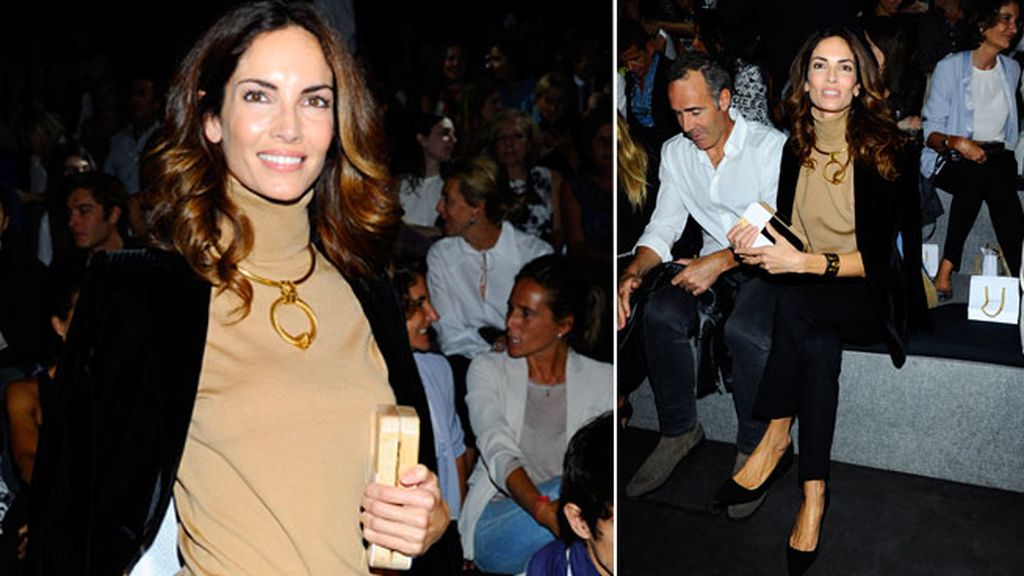 Manuela Carmena y Cristina Cifuentes asisten al front row de la Fashion Week