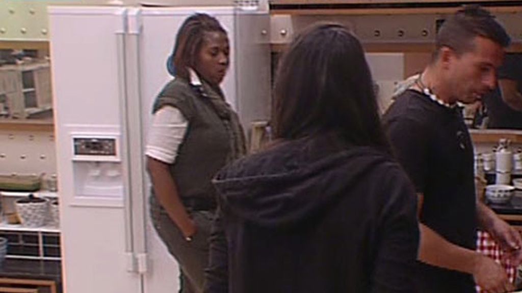 Arturo y Carol, mucho feeling en su primera noche juntos