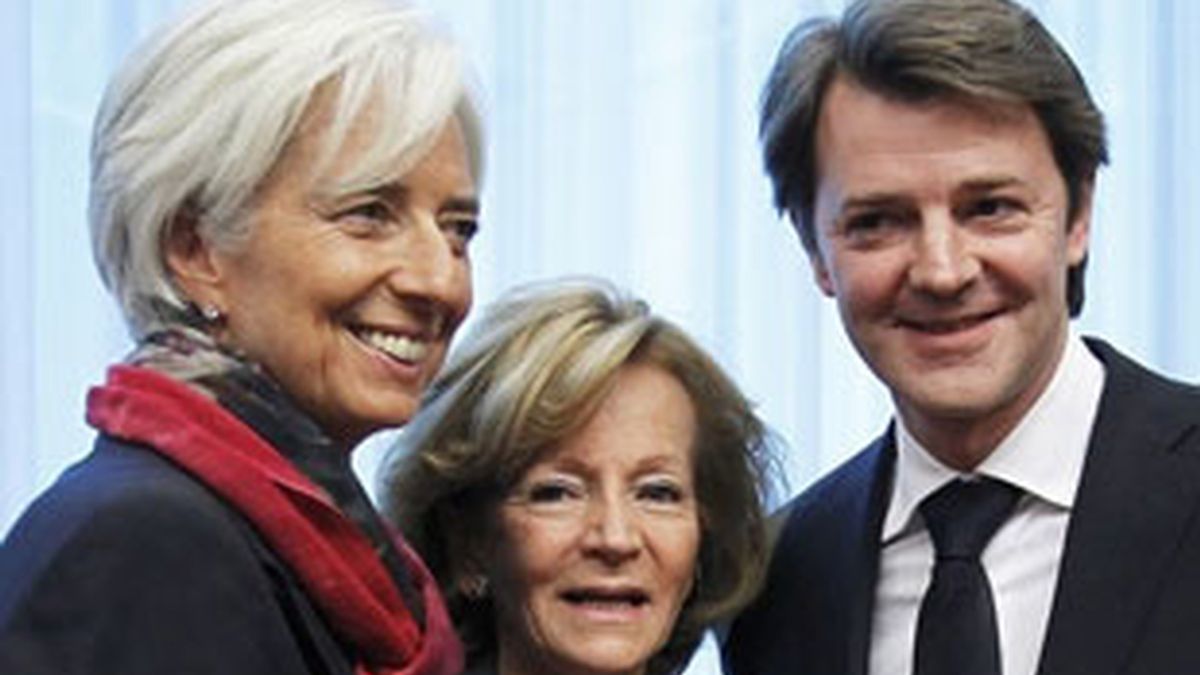 El Eurogrupo acordó anoche pedir a la banca un "incremento sustancial" de su participación en el segundo rescate de Grecia. FOTO: Reuters