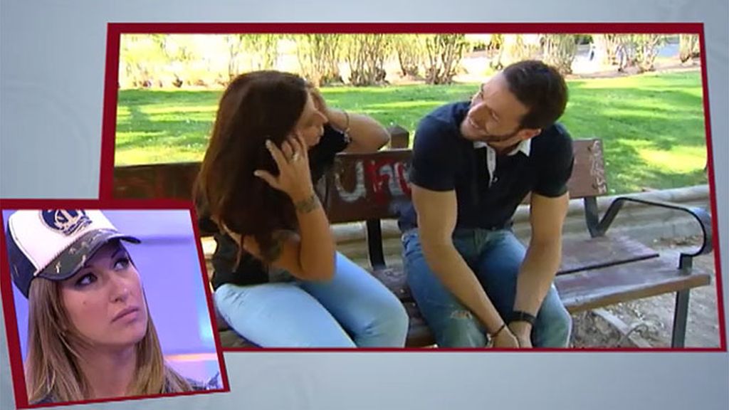 Leo se queda embelesado con la mirada de Susana