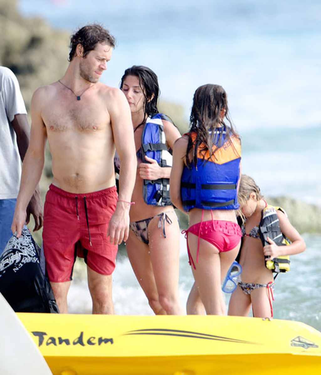 El más macizo de los 'Take That' se divierte como un niño en el mar