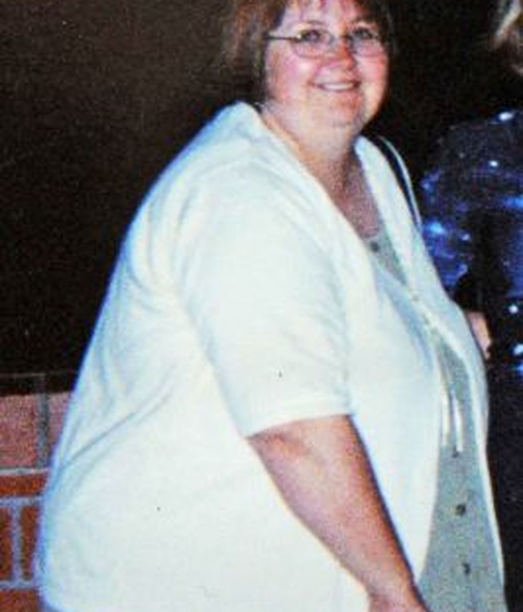 Adelgaza 70 kilos para caber en los baños públicos