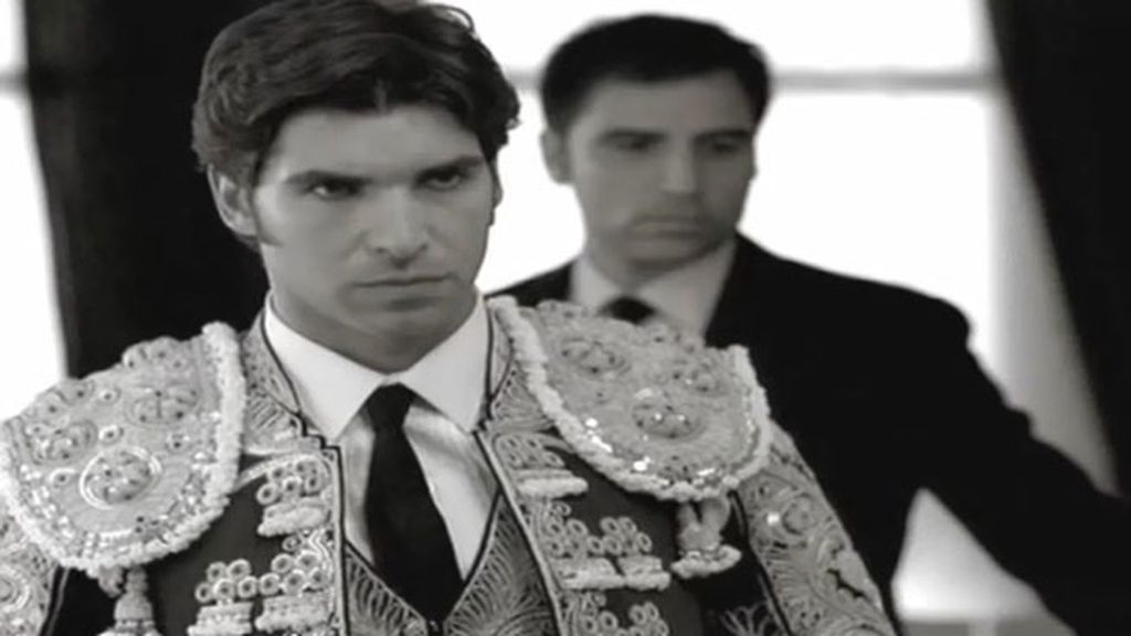 La firma Loewe ha confiado en el diestro para ser imagen de su perfume '7'