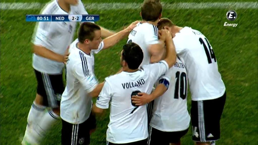 Holanda deja tocada a Alemania