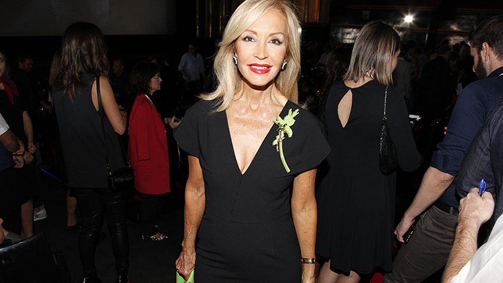 Carmen Lomana luciendo un precioso broche de la última colección de Prada