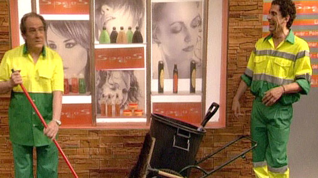 Luisma ya es el barrendero del barrio Luisma ya es el barrendero del barrio