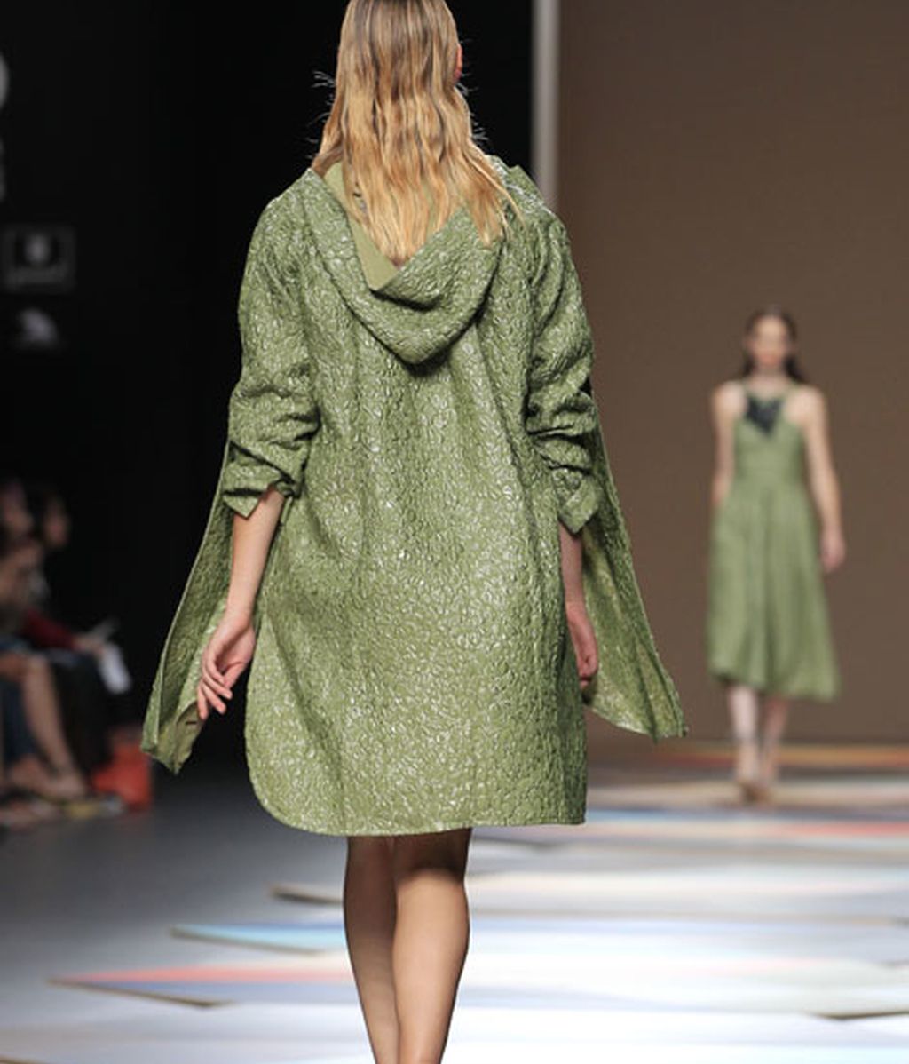 Líneas puras, geometrías y colores empolvados