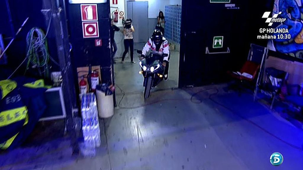 Motorizado y con un objetivo claro: Miguel Temprano viene a por la silla de Chelo