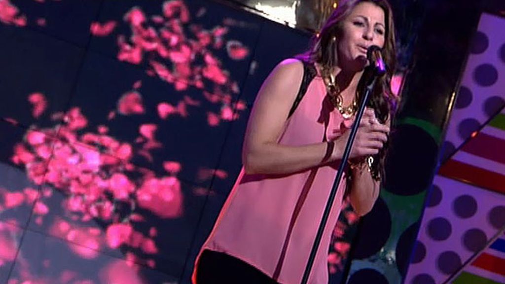 La artista de 'La Voz', actúa en directo en el programa