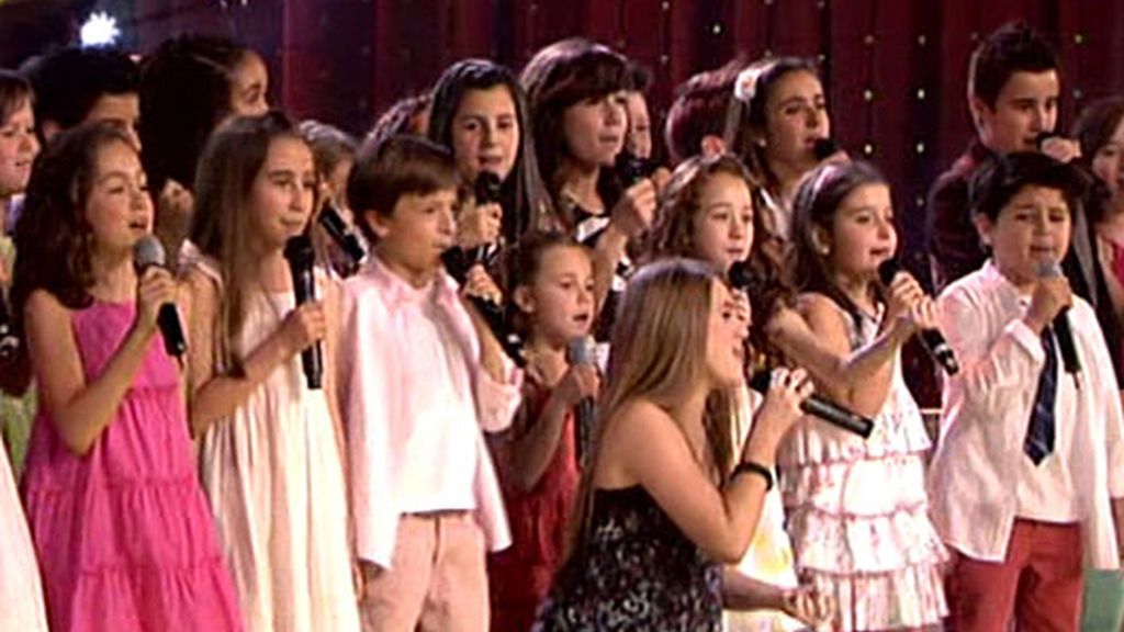 Pilar Rubio se transforma en 'Patito'