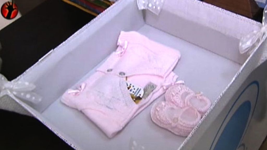 El marido de Chayo recibe el regalo de Kiko H.