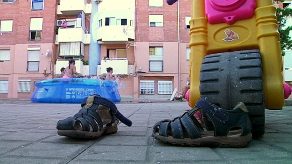 Así viven los vecinos de la calle Gonzalo de Berceo, en Huelva