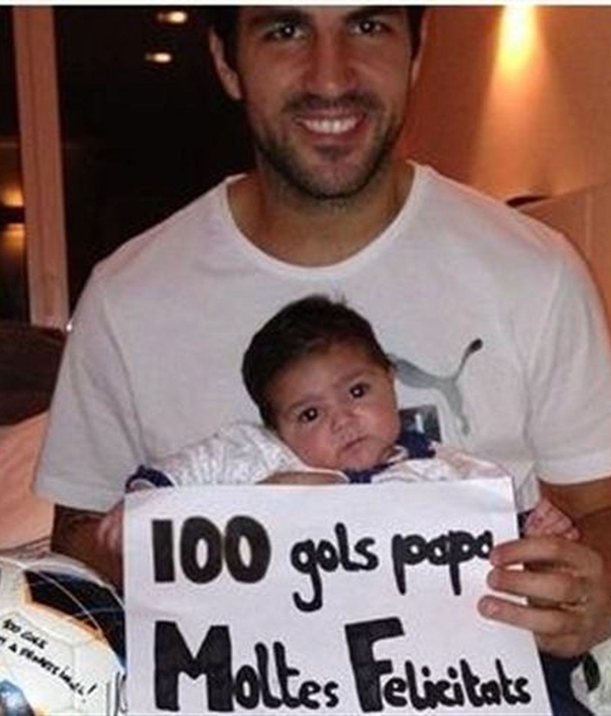 La hija de Cesc Fàbregas felicita a su padre por sus 100 goles