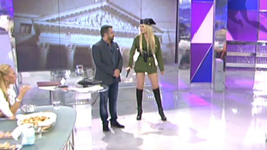 Adriana Abenia a lo Tejero