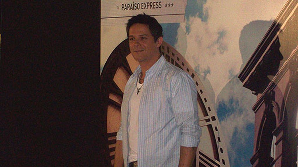 Alejandro Sanz regresa con 'Paraíso  Express'