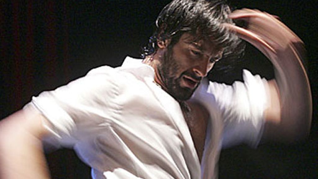 Rafael Amargo se desnuda