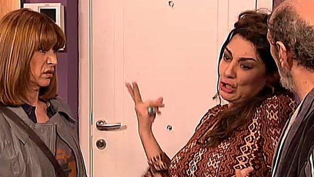 Araceli echa a Enrique de su casa