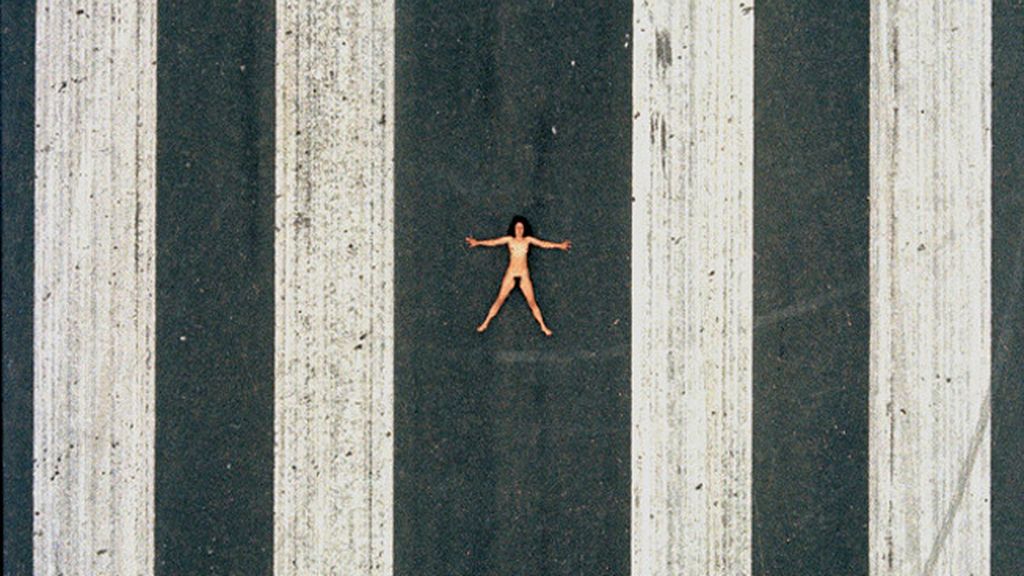 Imágenes del álbum 'Aeriel Nudes'