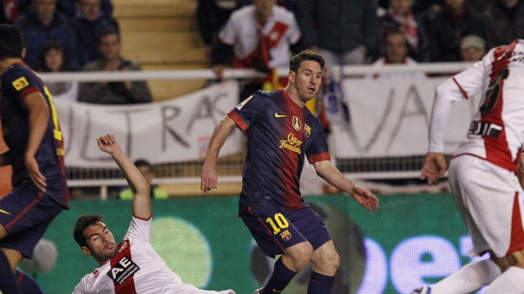 El Rayo se enfrenta al Barcelona en Vallecas. Foto: EFE