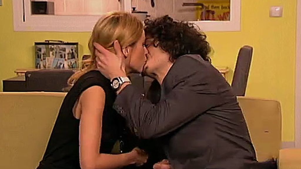 ¡¡¡Javier y Raquel se besan!!!