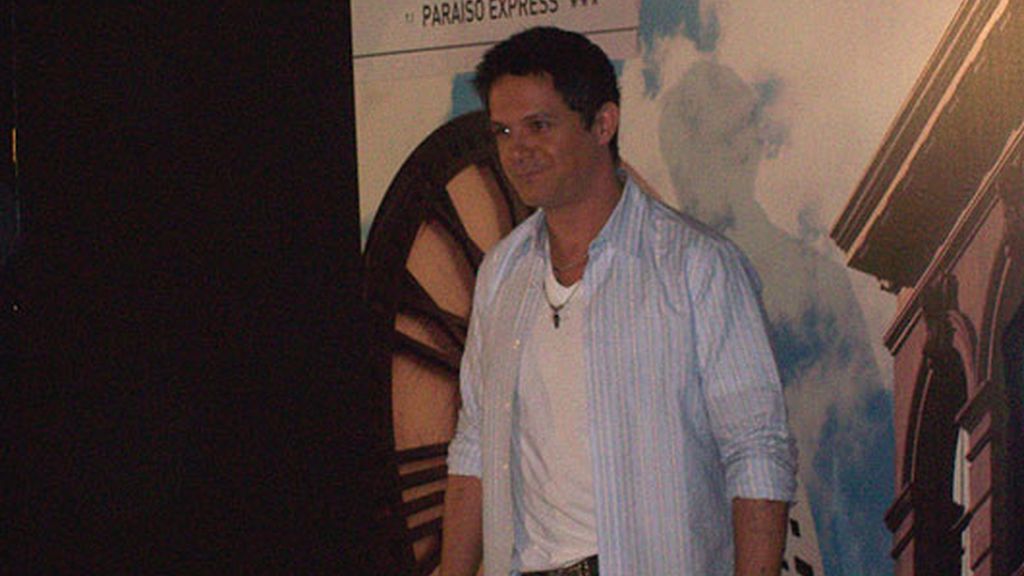 Alejandro Sanz regresa con 'Paraíso  Express'