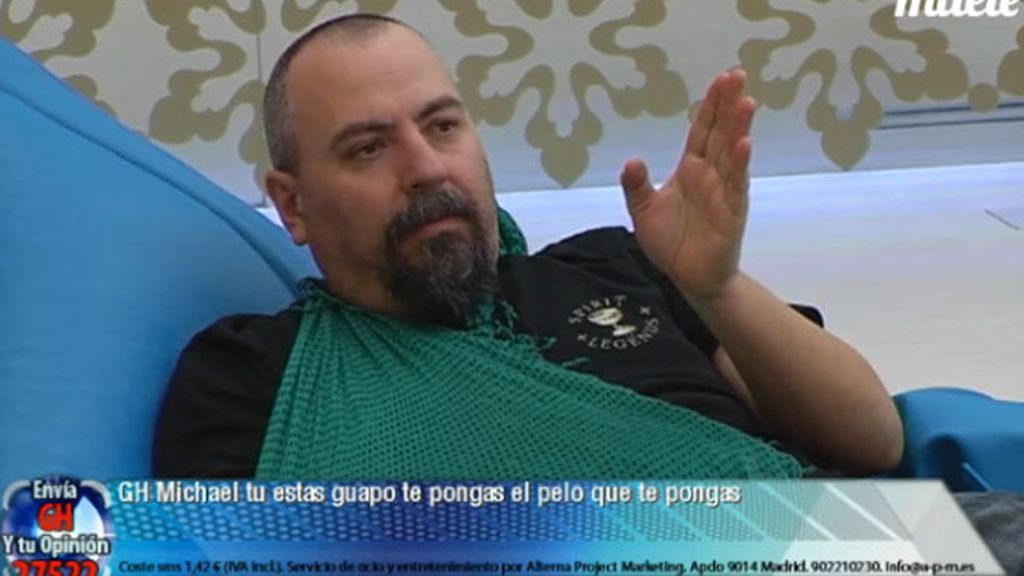 La prueba semanal ha hecho mella en el sacerdote